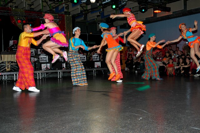 min 2005 11 12 fous swing 186